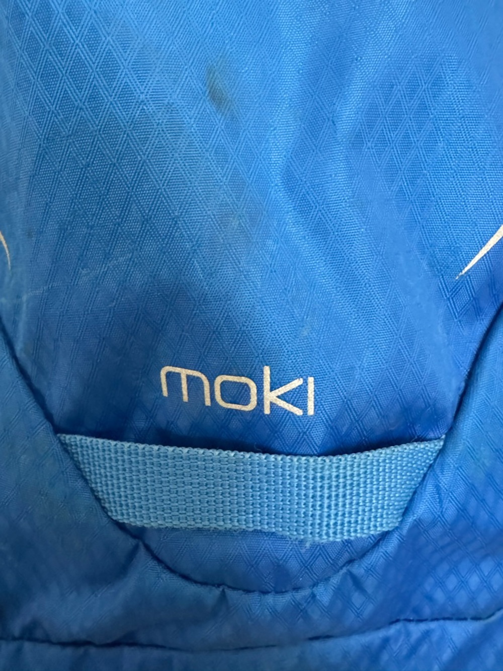 OSPREY Bright Blue Daypack with Light Blue Accent - Picture 3 of 4